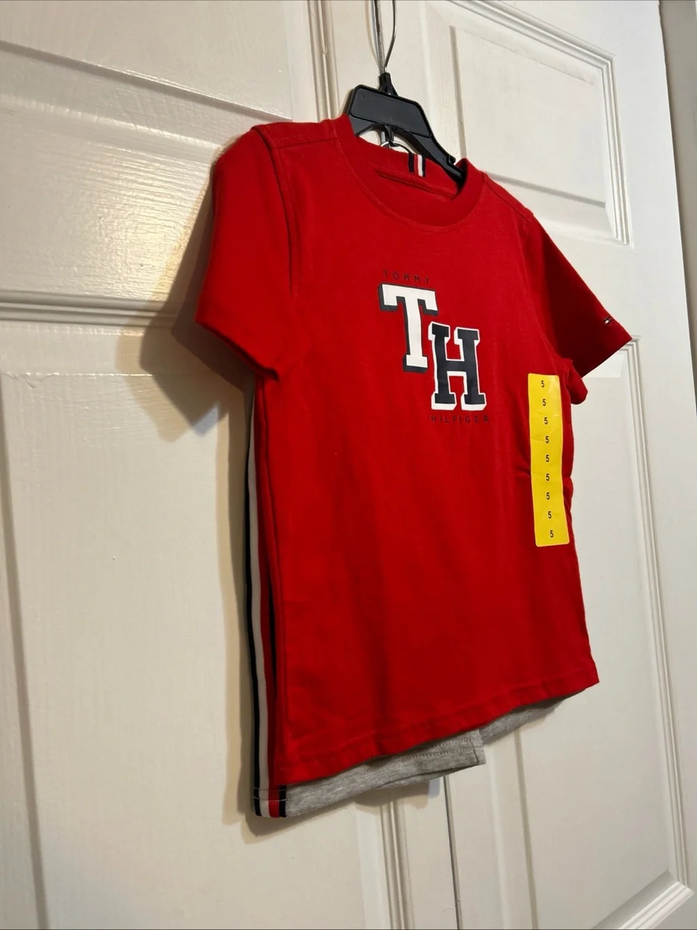 NWT Tommy Hilfiger Boys Size 5 Short Sleeve T-Shirt & Shorts 2pc Set Red Gray Bl